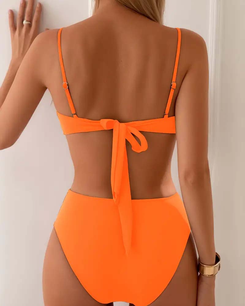 Valentina™ | Chic and Alluring Two-Piece Bikini Set