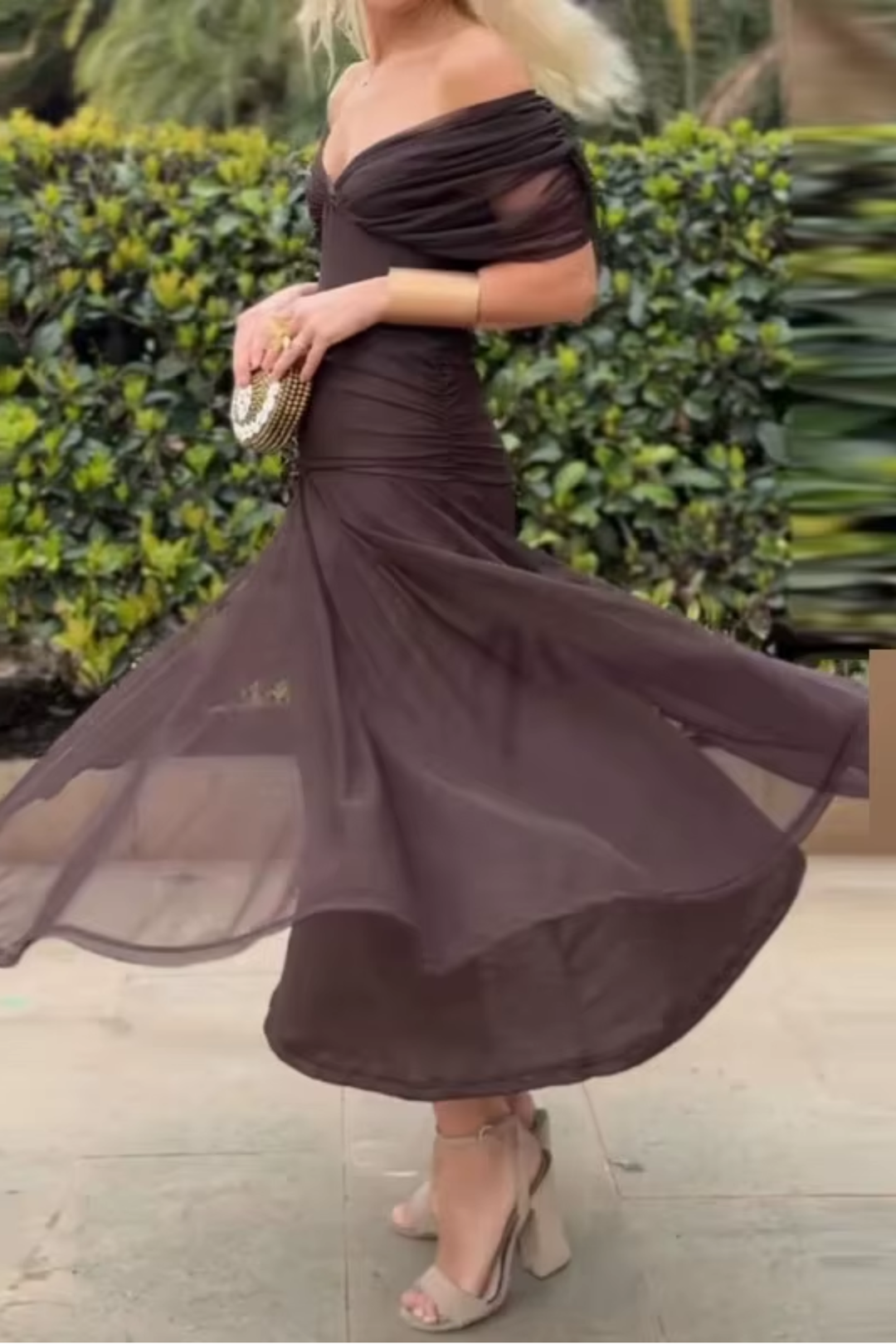 Louise™ – Elegant V-Neck Maxi Dress