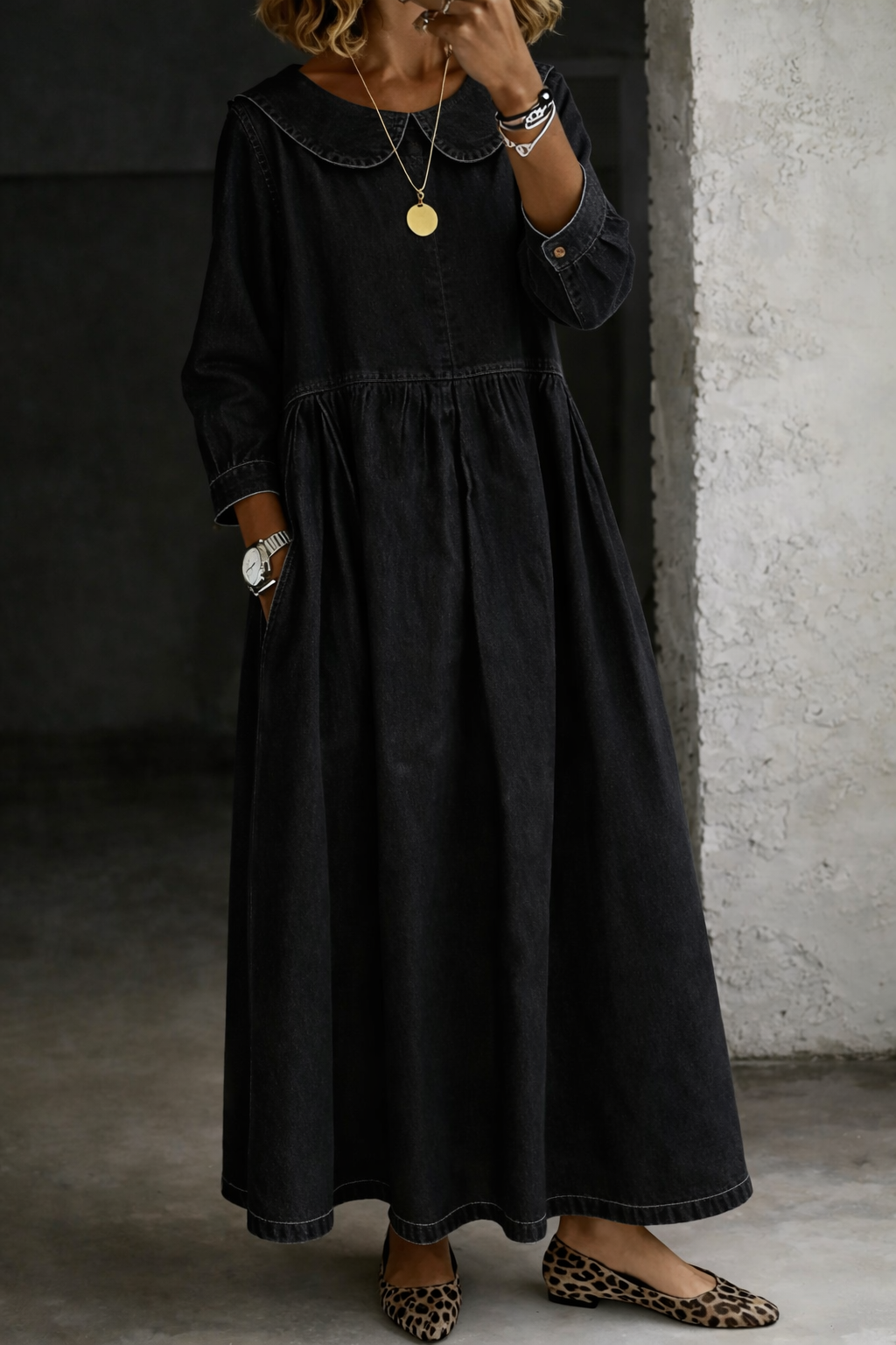 Clara™ | Denim Dress Featuring a Charming Peter Pan Collar