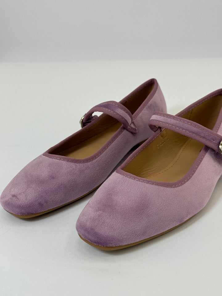 Aurora™ – Elegant Strap Comfort Flats