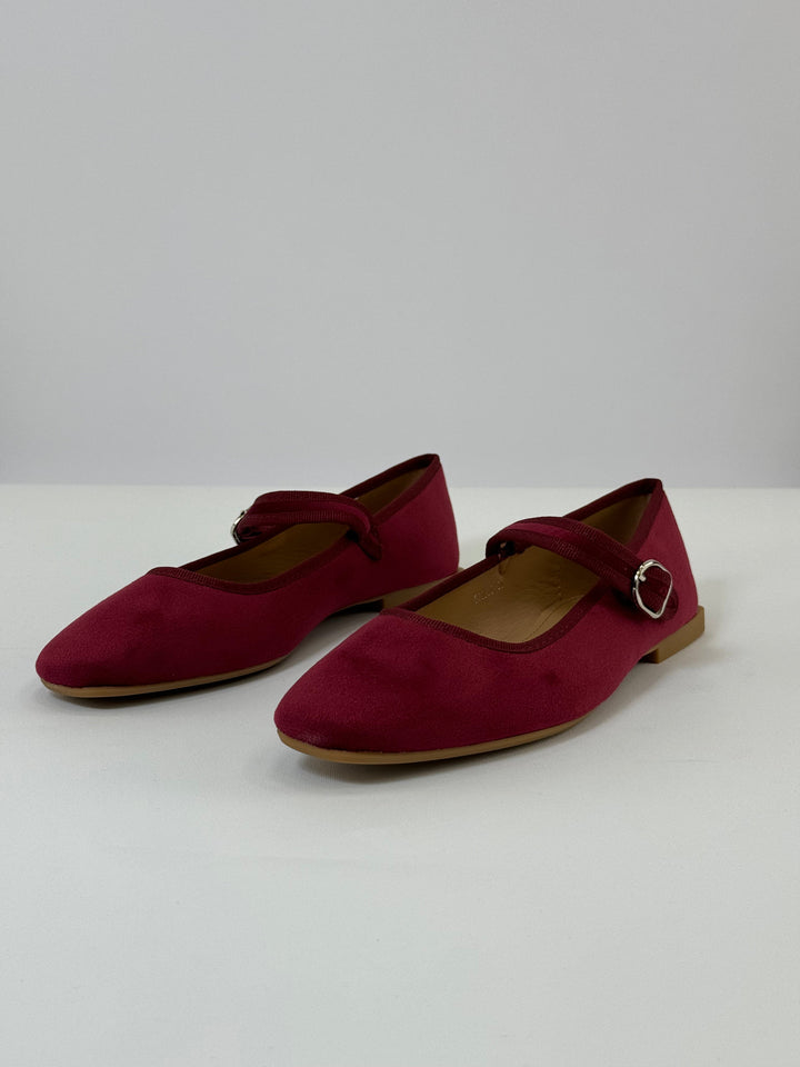 Aurora™ – Elegant Strap Comfort Flats