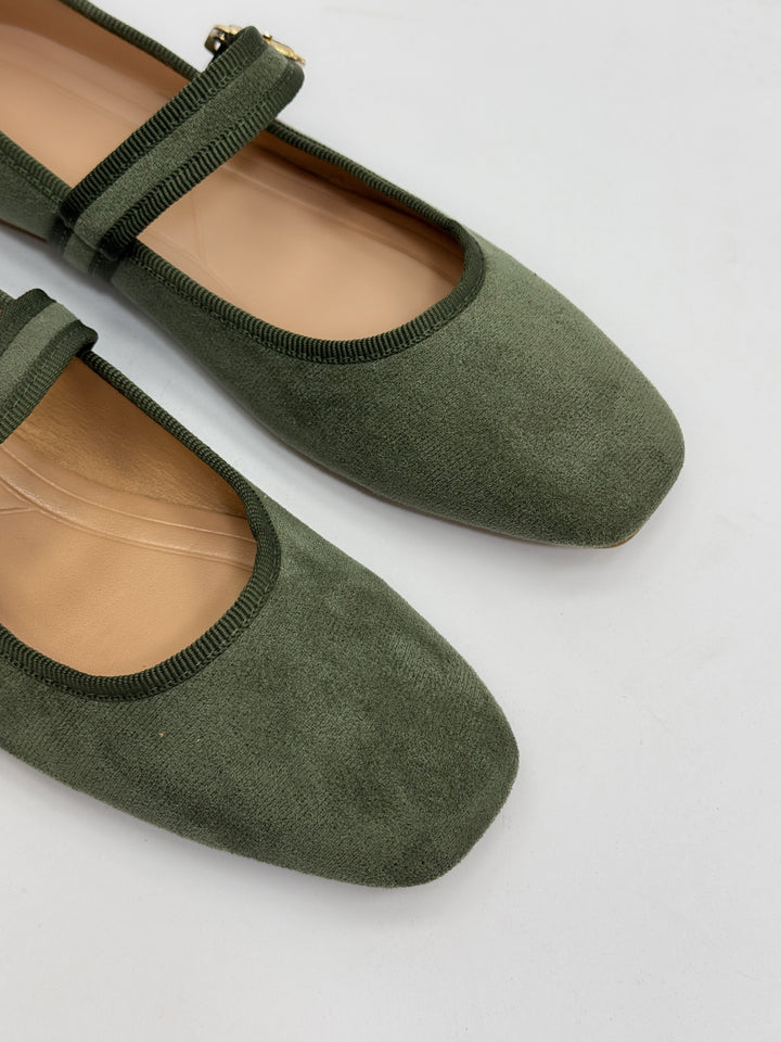 Aurora™ – Elegant Strap Comfort Flats