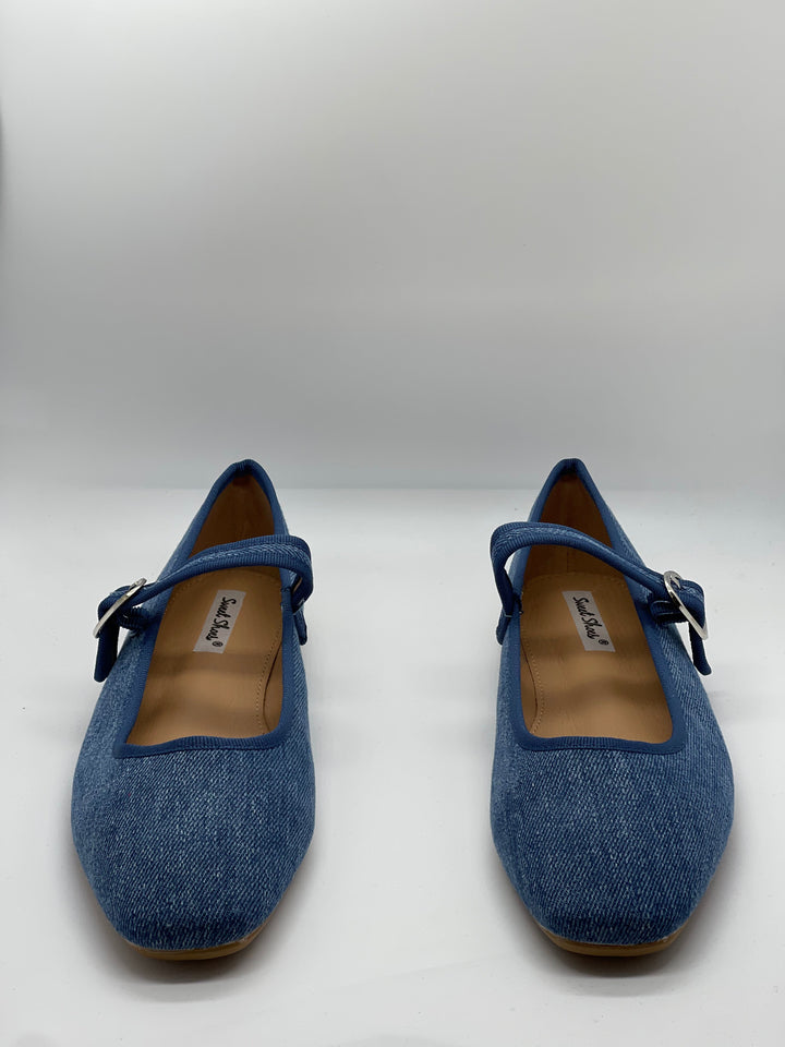 Aurora™ – Elegant Strap Comfort Flats