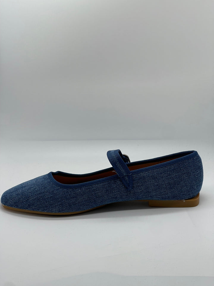 Aurora™ – Elegant Strap Comfort Flats