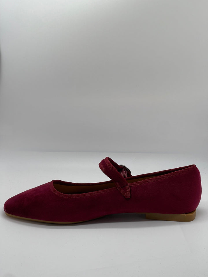 Aurora™ – Elegant Strap Comfort Flats