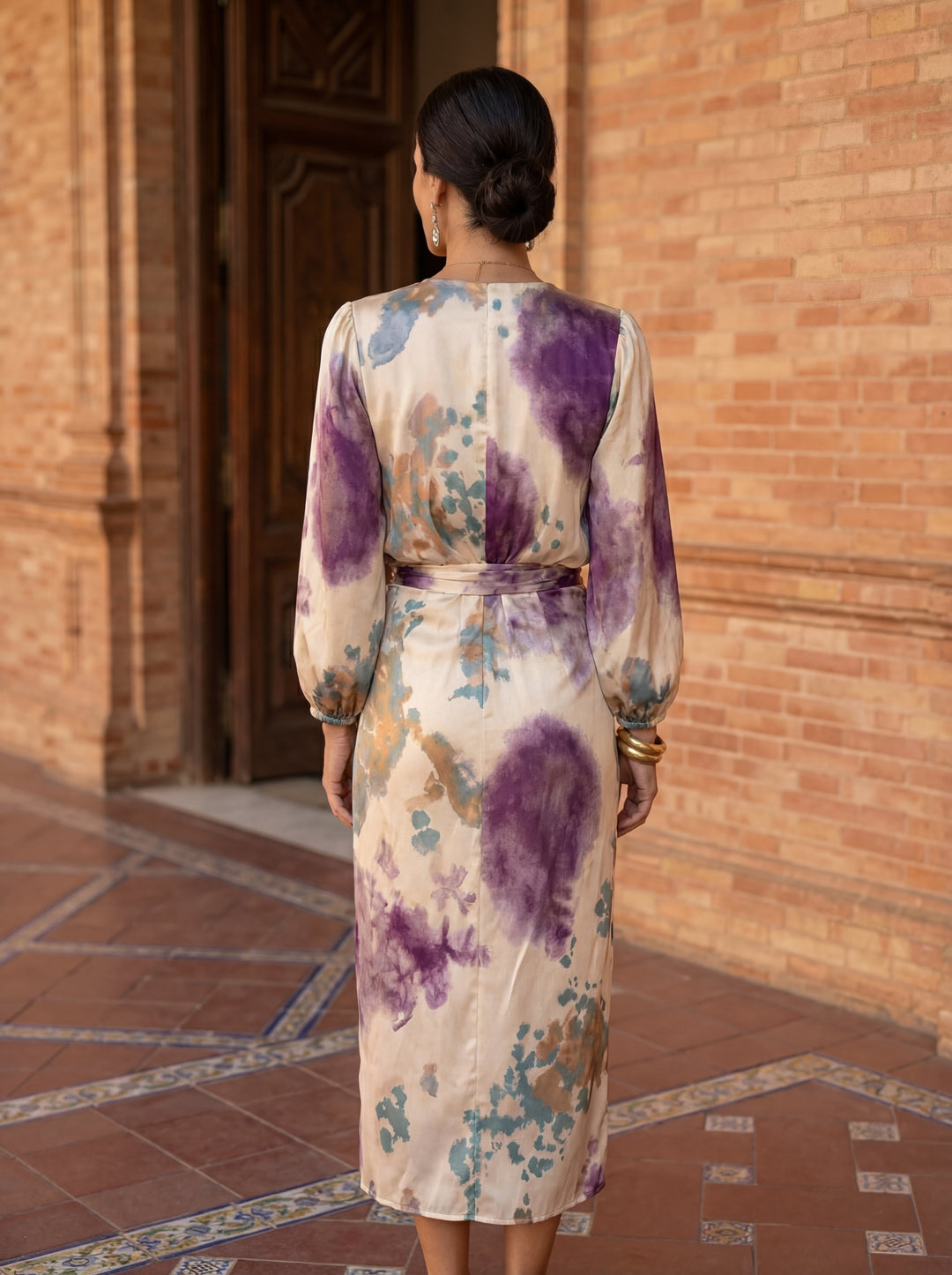 Célestia™ – Elegant V-Neck Satin Midi Dress