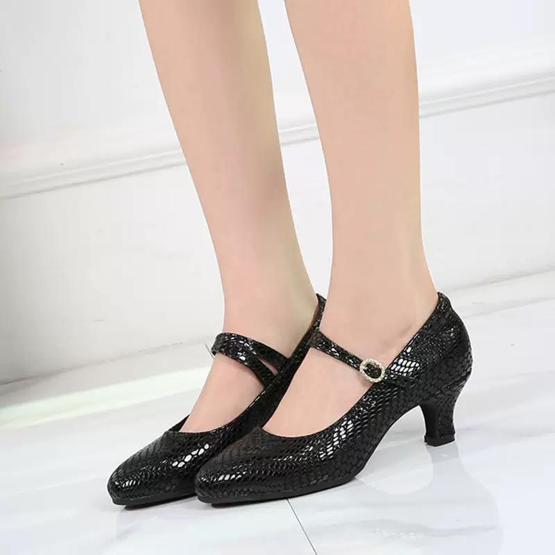 Norah™ – Elegant Retro Mary Jane Heels