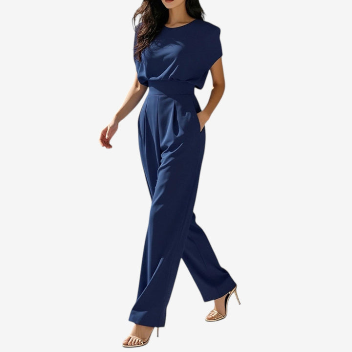 Ariia™ – Minimal Chic Sculpted Jumpsuit